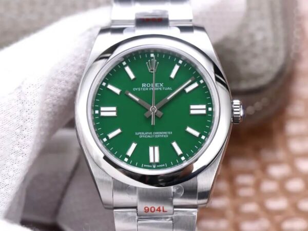 Rolex Oyster Perpetual M124300-0005 41MM EW Factory Green Dial Replica Watches - Luxury Replica