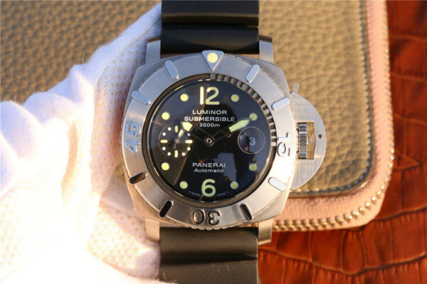Panerai Submersible PAM 00194 VS Factory Black Strap Replica Watches - Luxury Replica