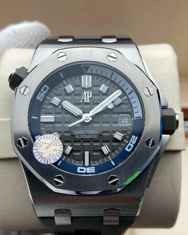 Audemars Piguet Royal Oak Offshore 15720ST.OO.A009CA.01 ZF Factory Rubber Strap Replica Watches - Luxury Replica