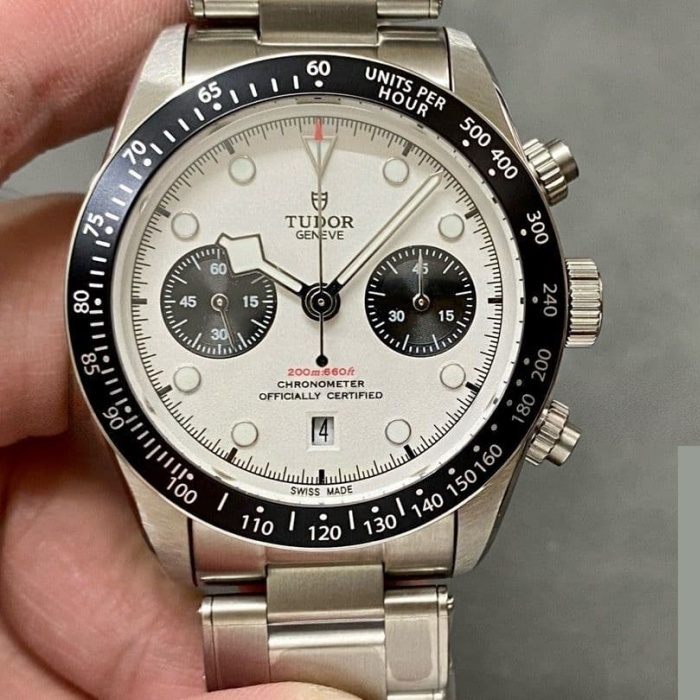Tudor M79360N-0002 Super Clone Watch: Price, Pictures, Videos, Reviews.